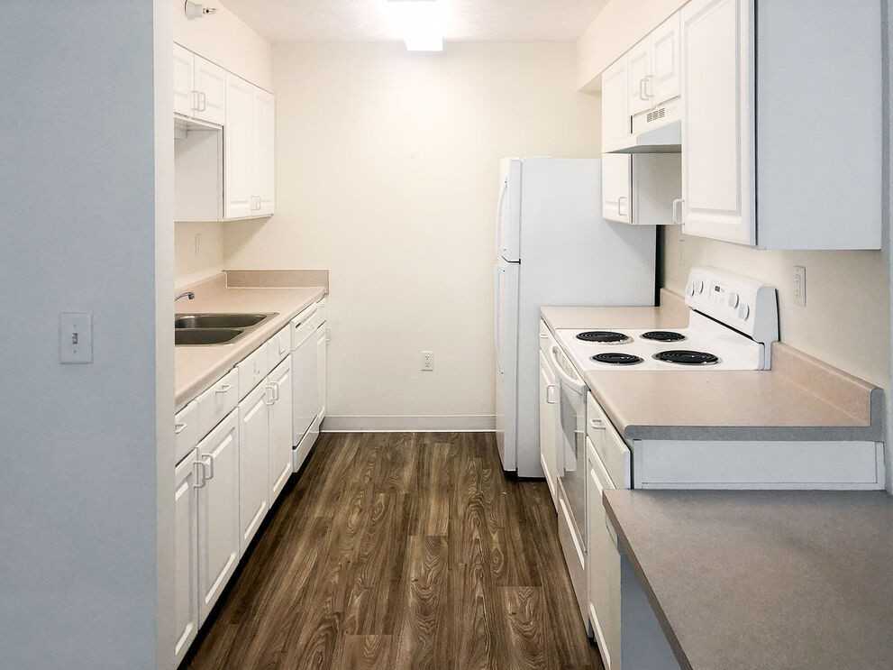 Crown Villa - Photo 7 of 20