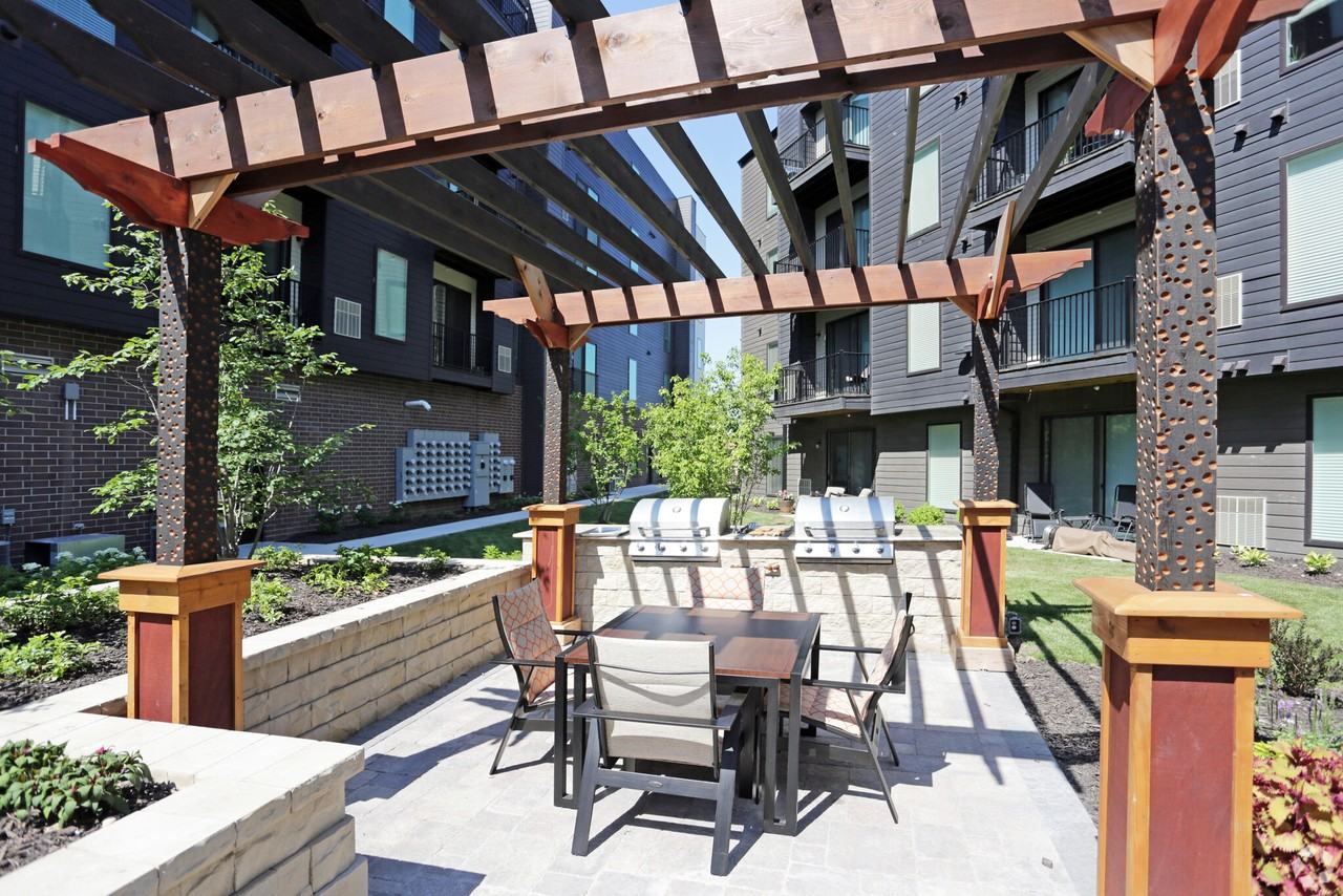 Triangle Apartments - Photo 7 of 21