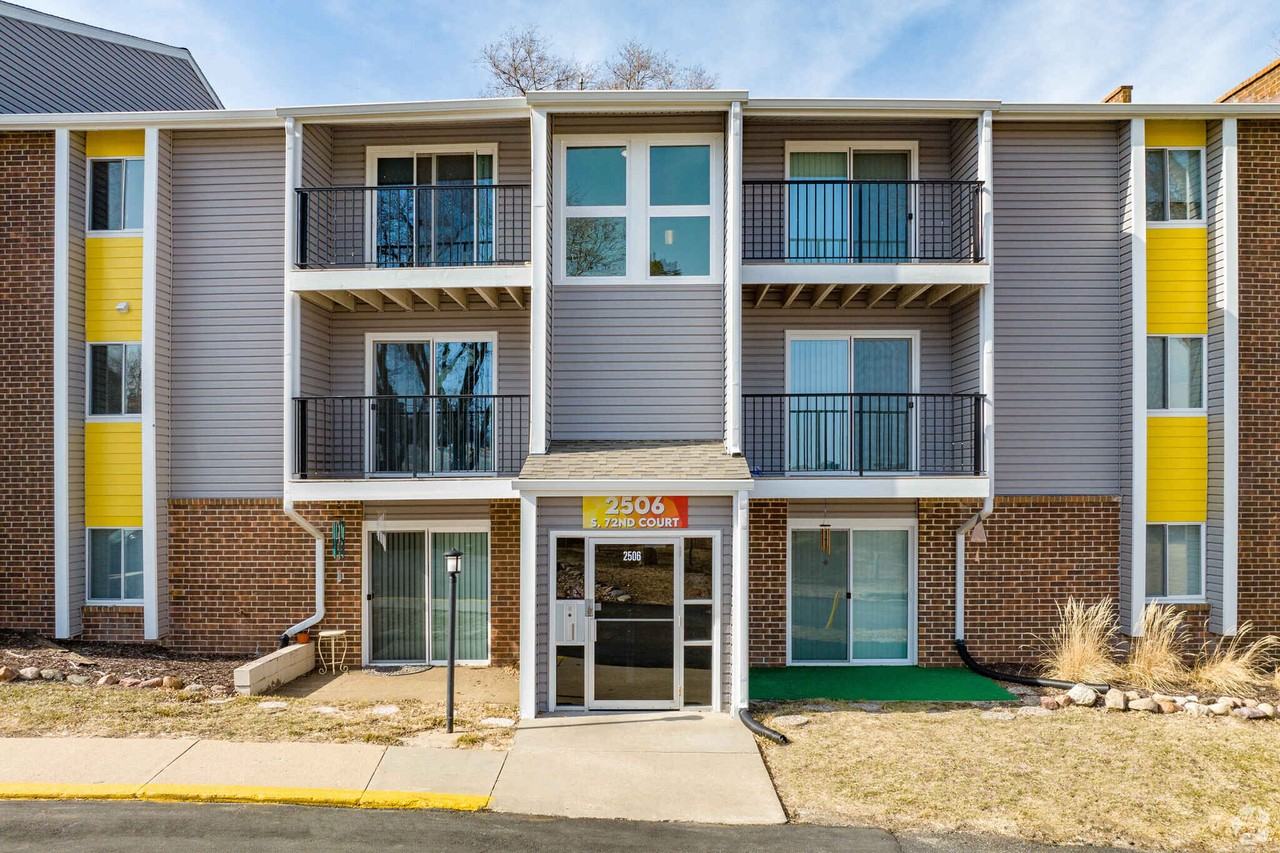 Vita 72 - Photo 2 of 36