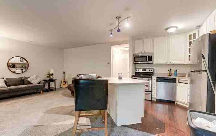 28 Andrew Pl #28 - Photo 3 of 6