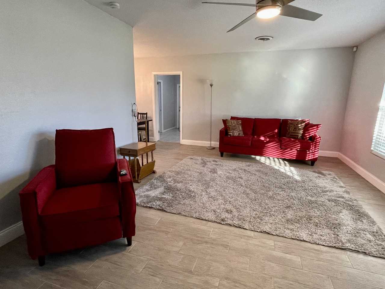 1586 Sunset Point Rd #NA - Photo 3 of 8