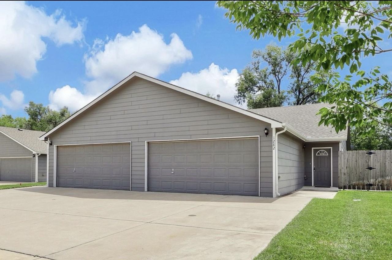 1282 N Curtis Ct #1282 - Photo 3 of 16