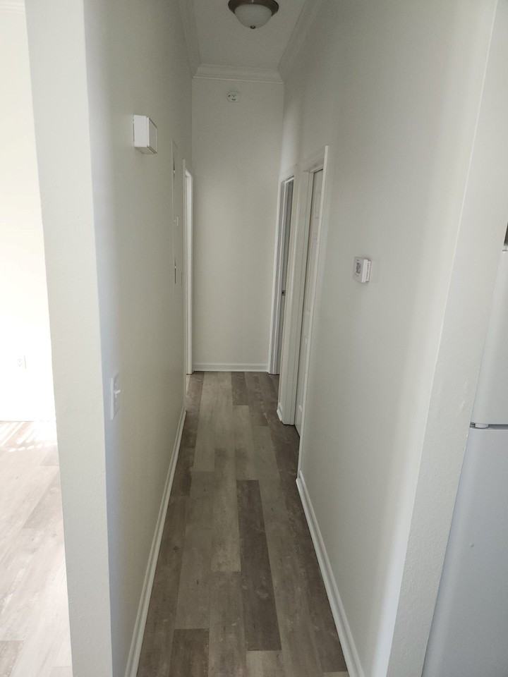 301 N 2nd St #C - Photo 6 of 9