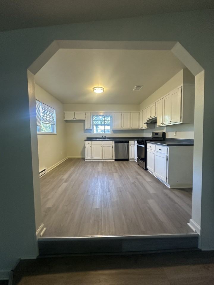 300 W Sycamore Rd #NA - Photo 2 of 2