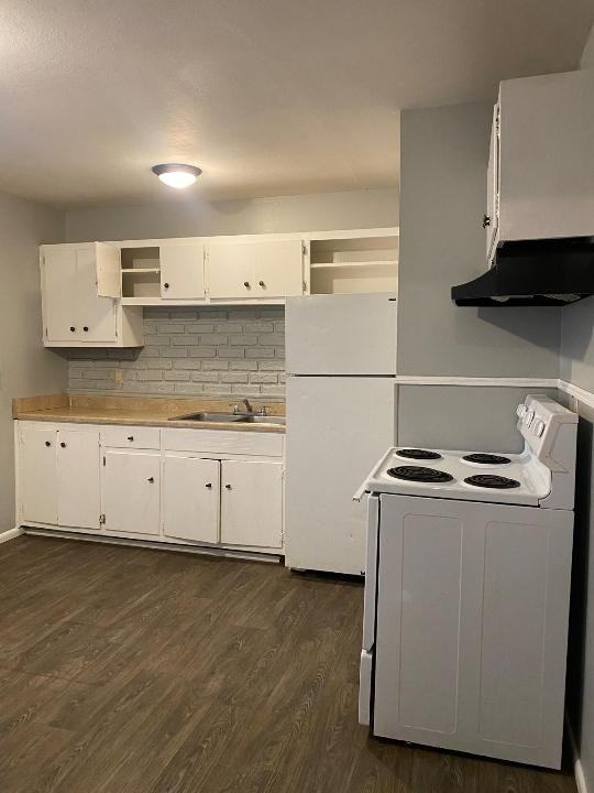 11221 Mckinley Ave #NA - Photo 3 of 10