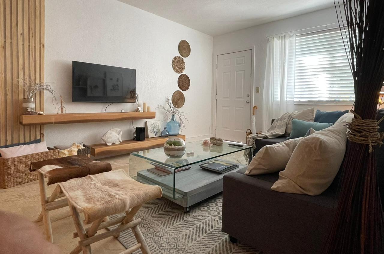 503 75th St #501 - Photo 3 of 20