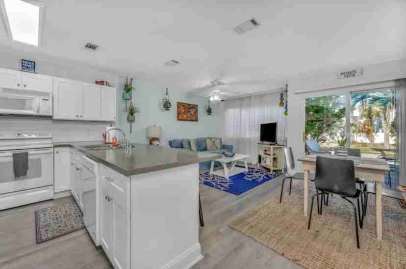 Gulf Shore Dr #01 - Photo 2 of 19
