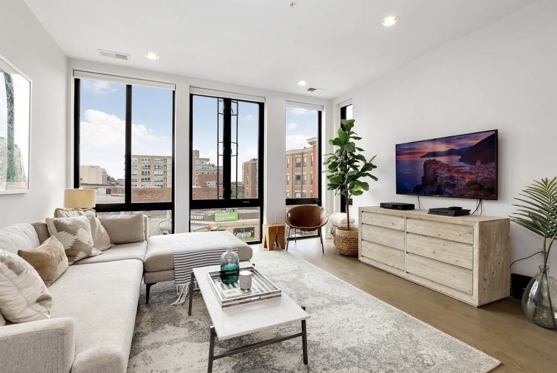 1405 W St Nw #302 - Photo 3 of 23