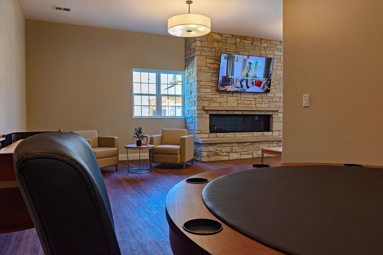Foxtown Townhomes - Photo 5 of 50