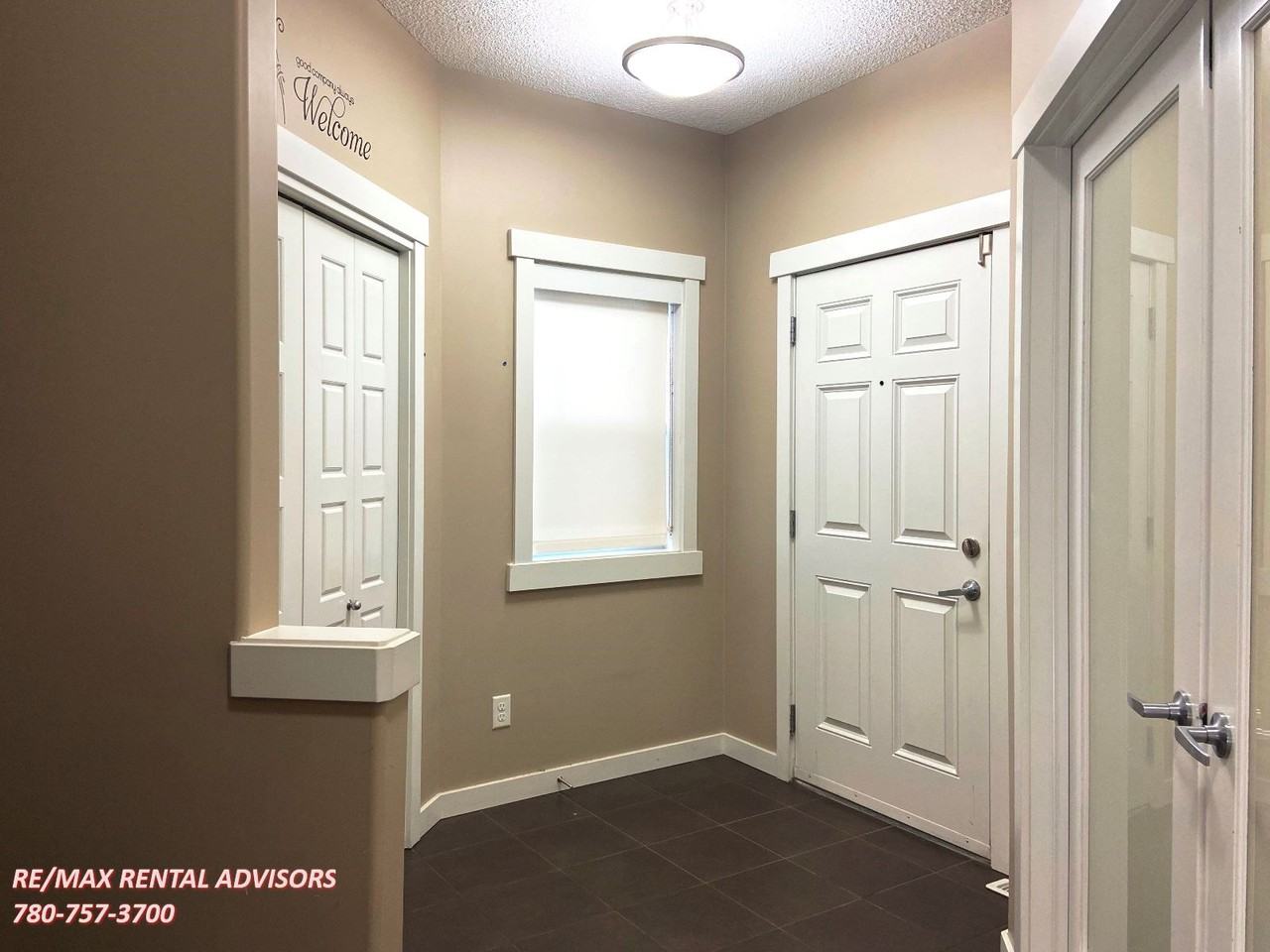 3616 14 St Nw - Photo 2 of 23