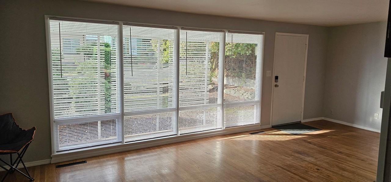 1010 Ironsides Ave - Photo 3 of 24