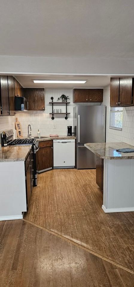 1010 Ironsides Ave - Photo 7 of 24