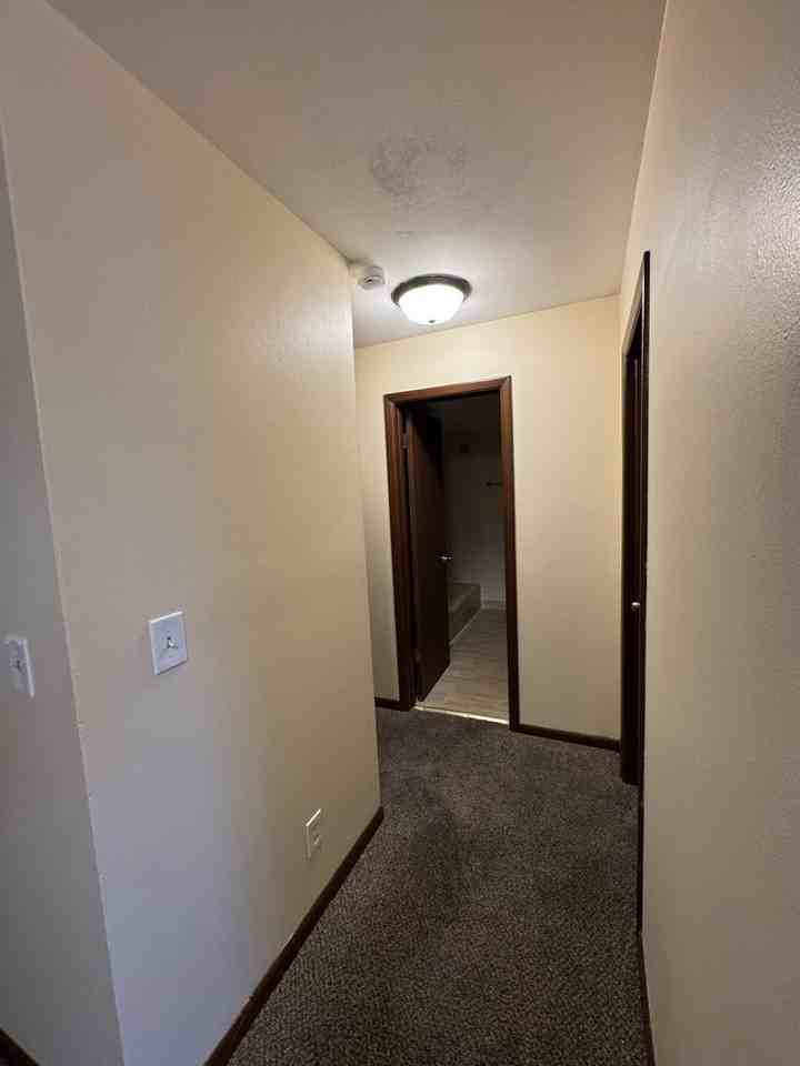 Carnaby Square Apartments - Photo 4 of 13