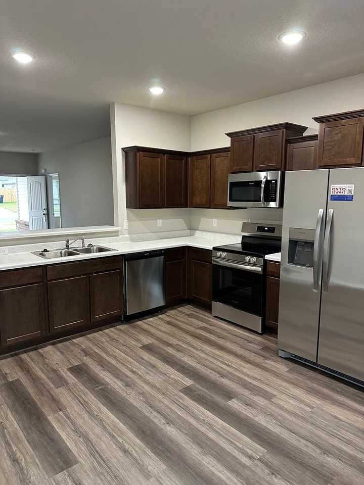 70 Swayze Rhys Ln - Photo 6 of 21