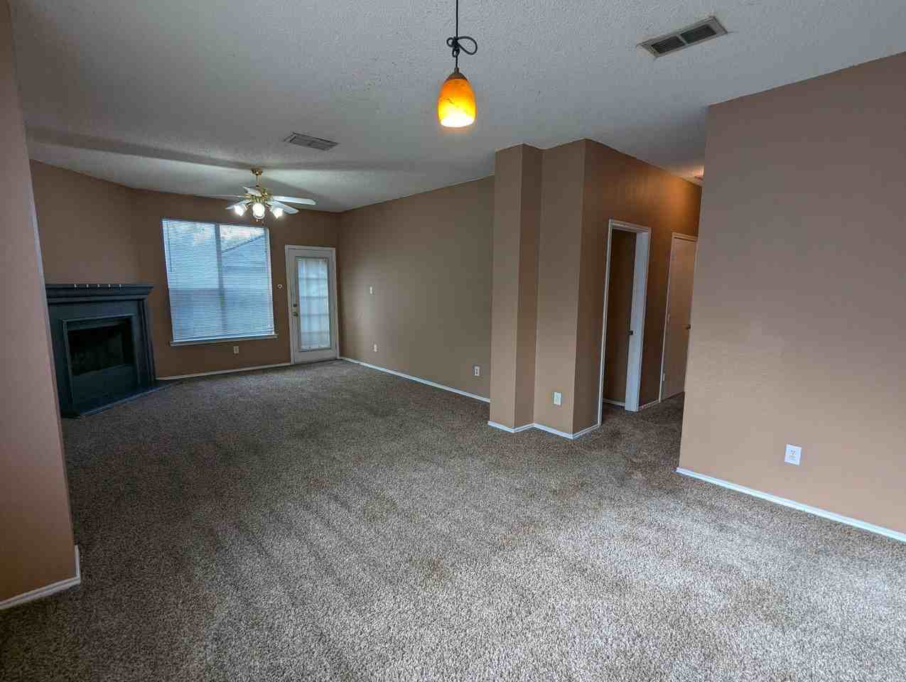 6425 Rainwater Way - Photo 4 of 24