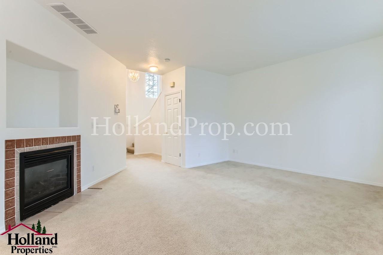 17979 Sw Arbela Ct - Photo 4 of 14