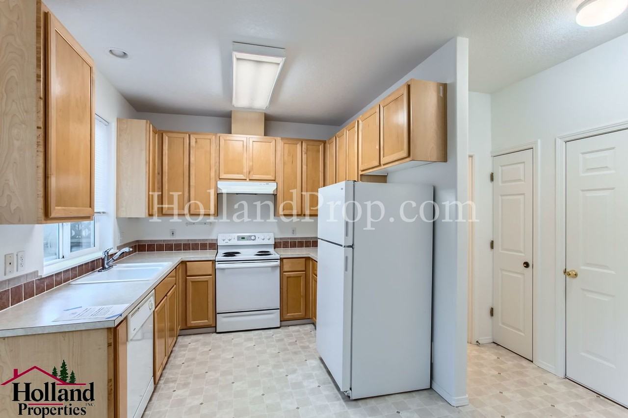 17979 Sw Arbela Ct - Photo 6 of 14