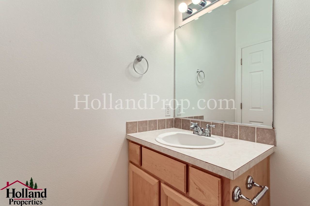 17979 Sw Arbela Ct - Photo 7 of 14