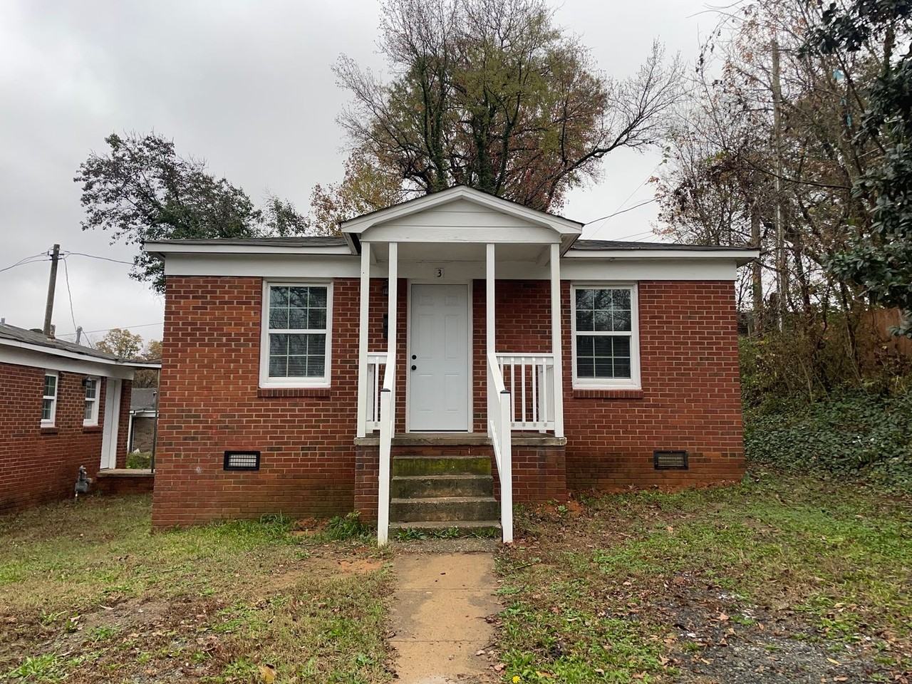 1037 Mcarthur Ave