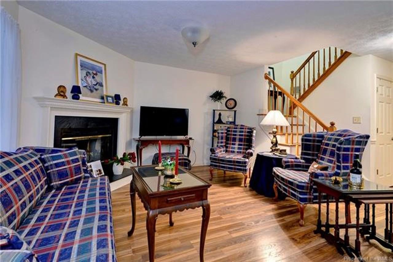 5101 Salisbury Mews - Photo 4 of 29