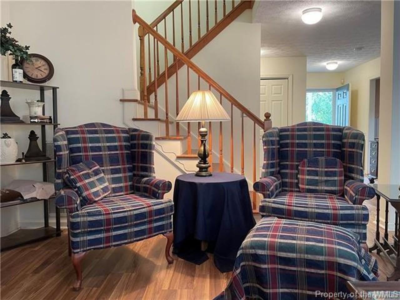 5101 Salisbury Mews - Photo 5 of 29