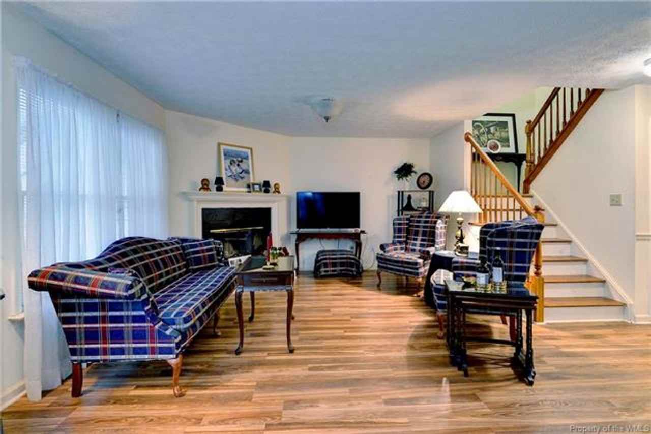 5101 Salisbury Mews - Photo 7 of 29