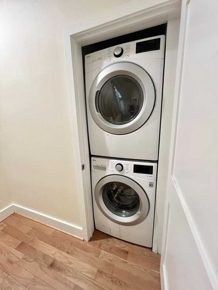 112 Market St - Photo 6 of 15