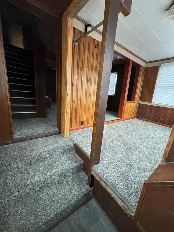 406 Riehl St - Photo 2 of 16