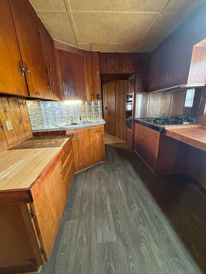 406 Riehl St - Photo 5 of 16