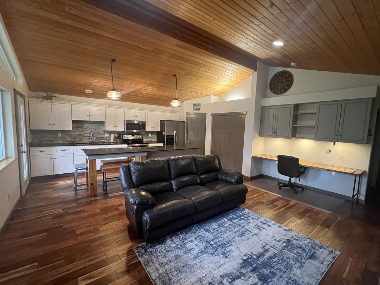 17035 Sargent Rd Sw - Photo 3 of 8