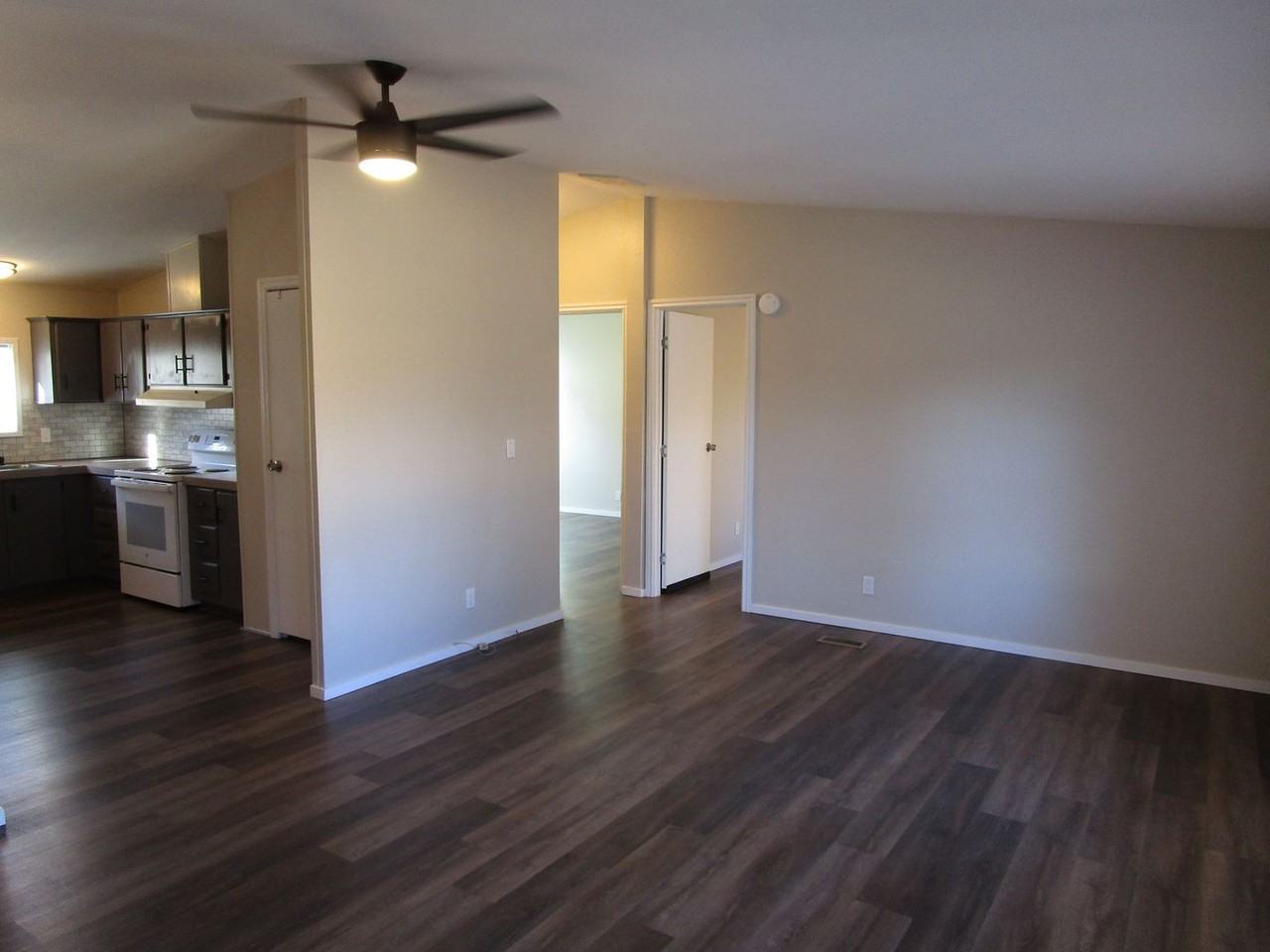 4245 Se Jerry Dr - Photo 2 of 13