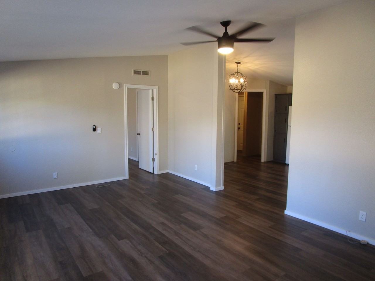 4245 Se Jerry Dr - Photo 3 of 13