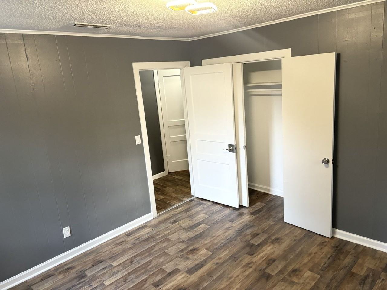 507 S Eshman Ave - Photo 4 of 9