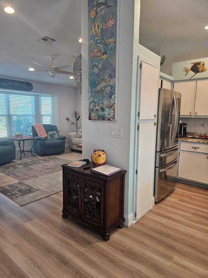 18810 Ashcroft Cir - Photo 6 of 44