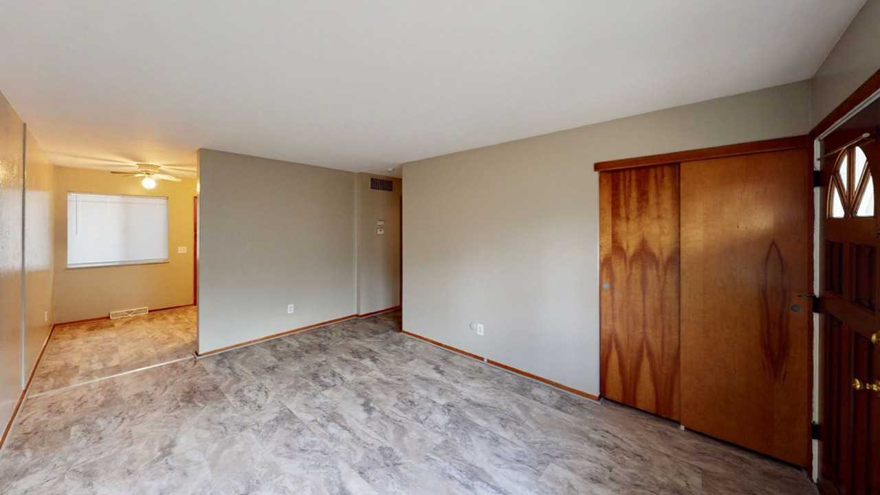 5767 Steffens - Photo 2 of 23