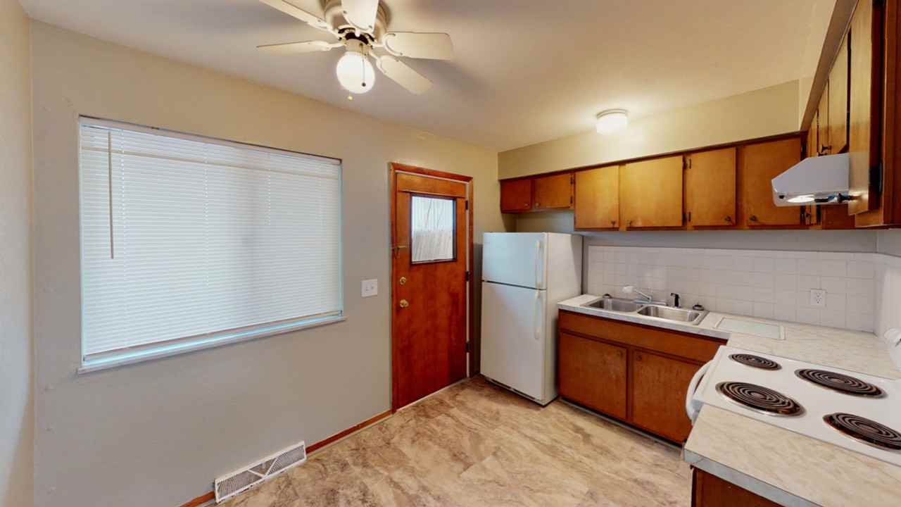 5767 Steffens - Photo 4 of 23