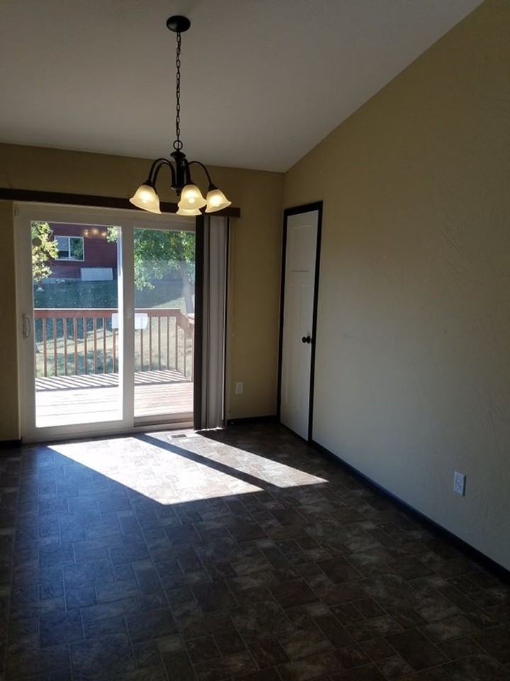 1023 Sagewood St - Photo 3 of 13