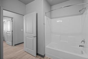 150 Sw Wake Robin Ave - Photo 1 of 1
