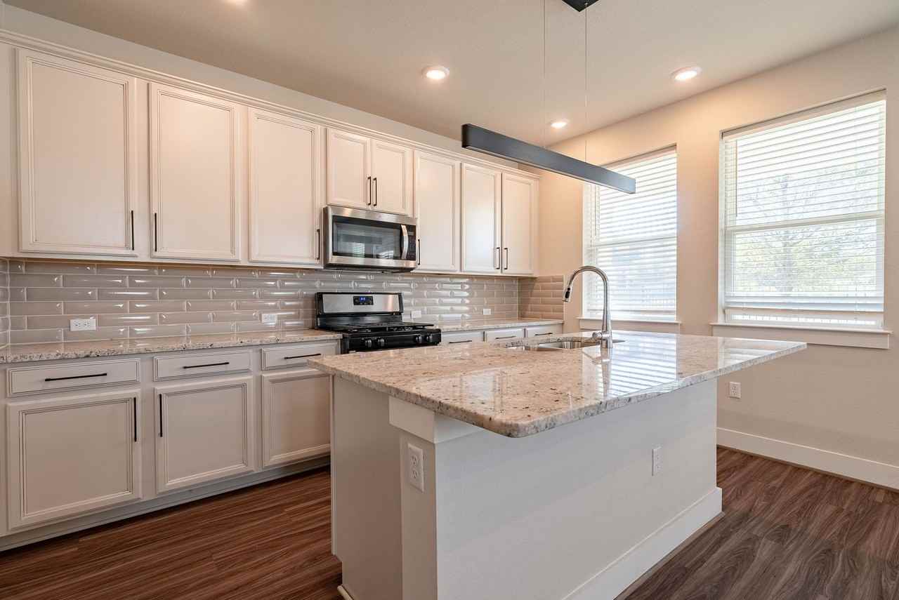 7205 Harmony Shoals Bnd - Photo 7 of 21