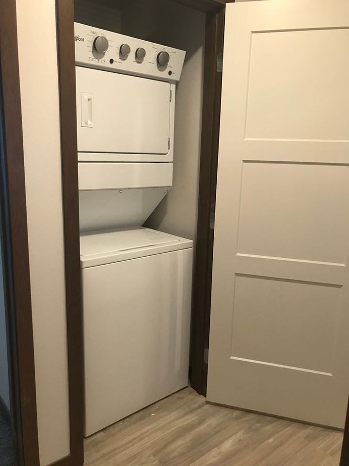 The Pines on 33rd 4 - Photo 5 of 10