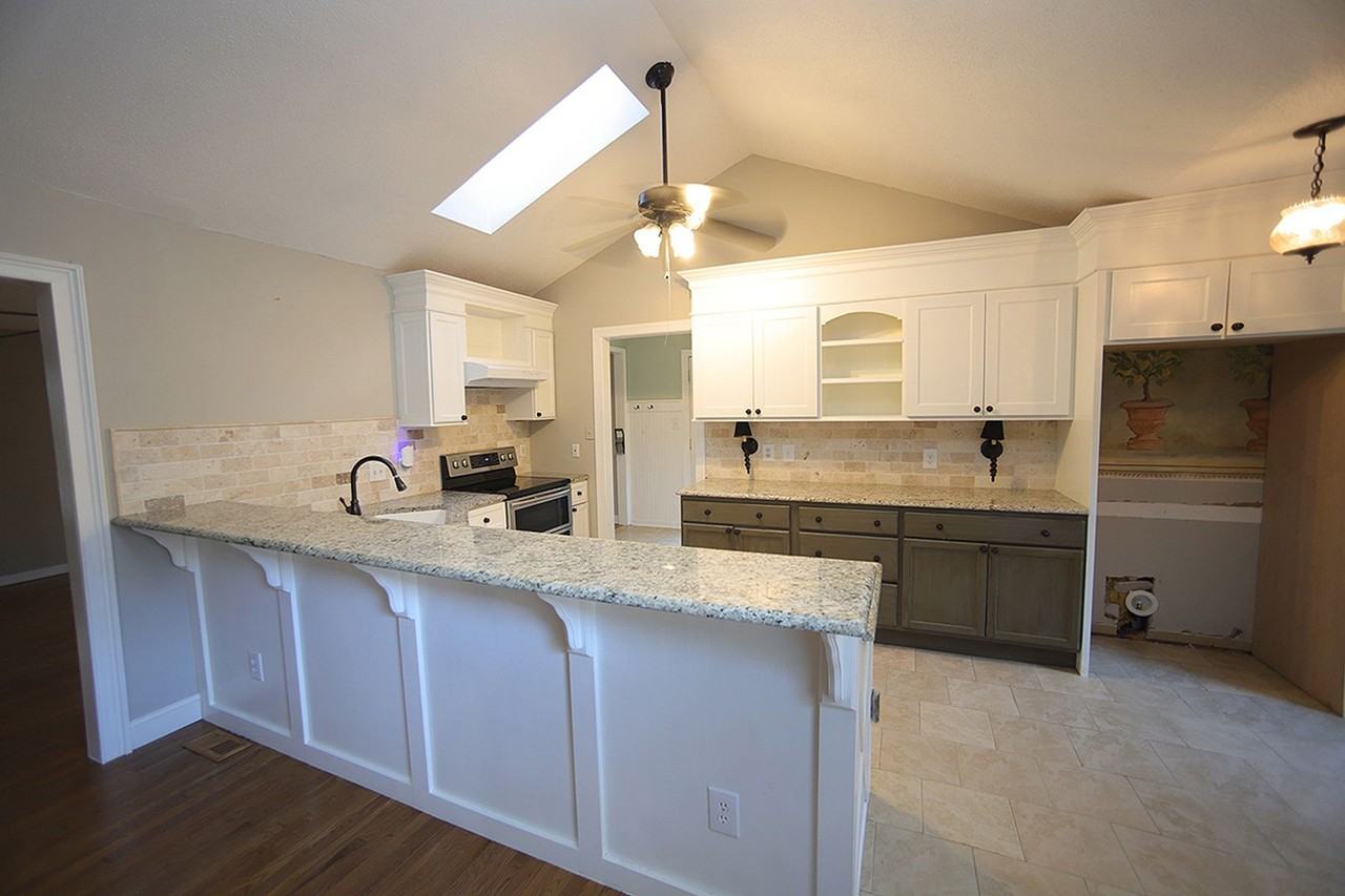 840 Madison Ave - Photo 3 of 16