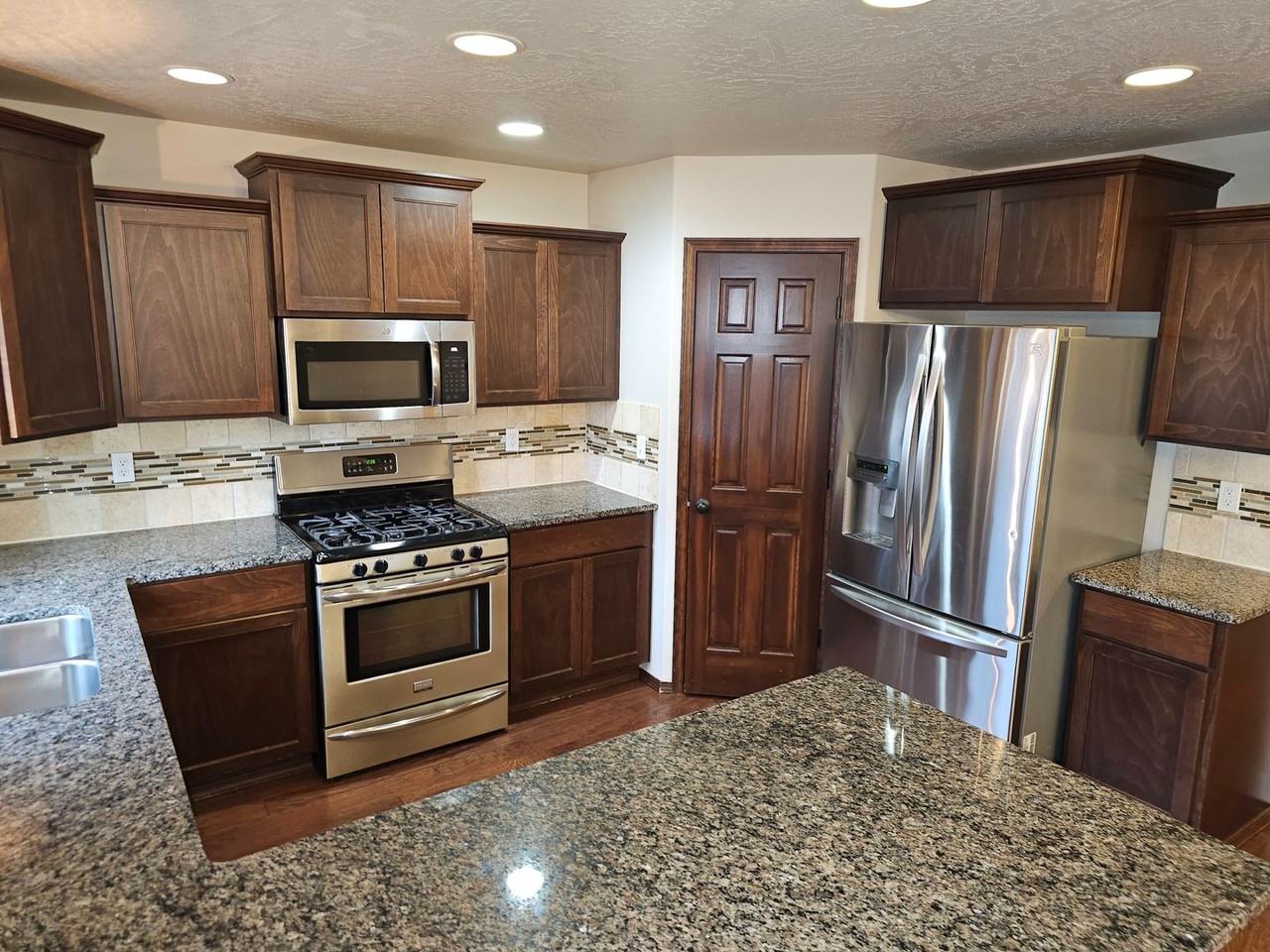 3388 W Accipter Dr - Photo 5 of 33