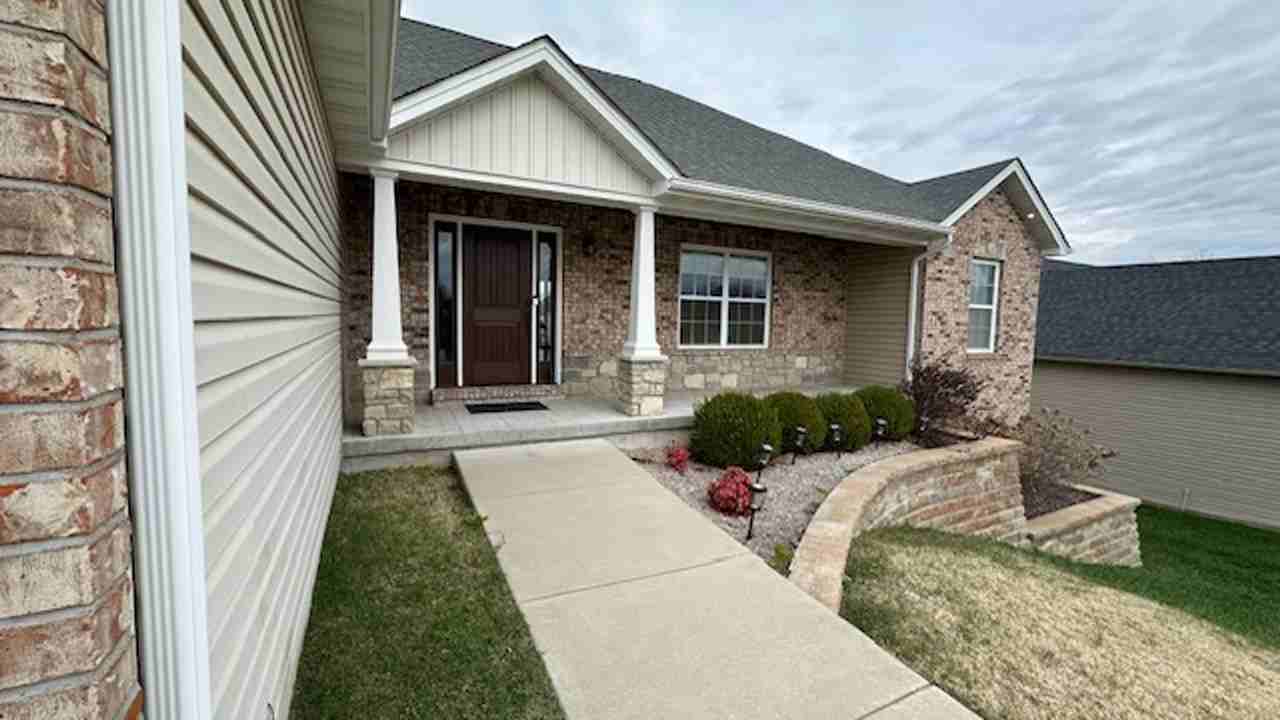 2205 Wind Crest Ct - Photo 3 of 28