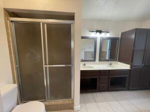 839 Hempstead Dr - Photo 3 of 33