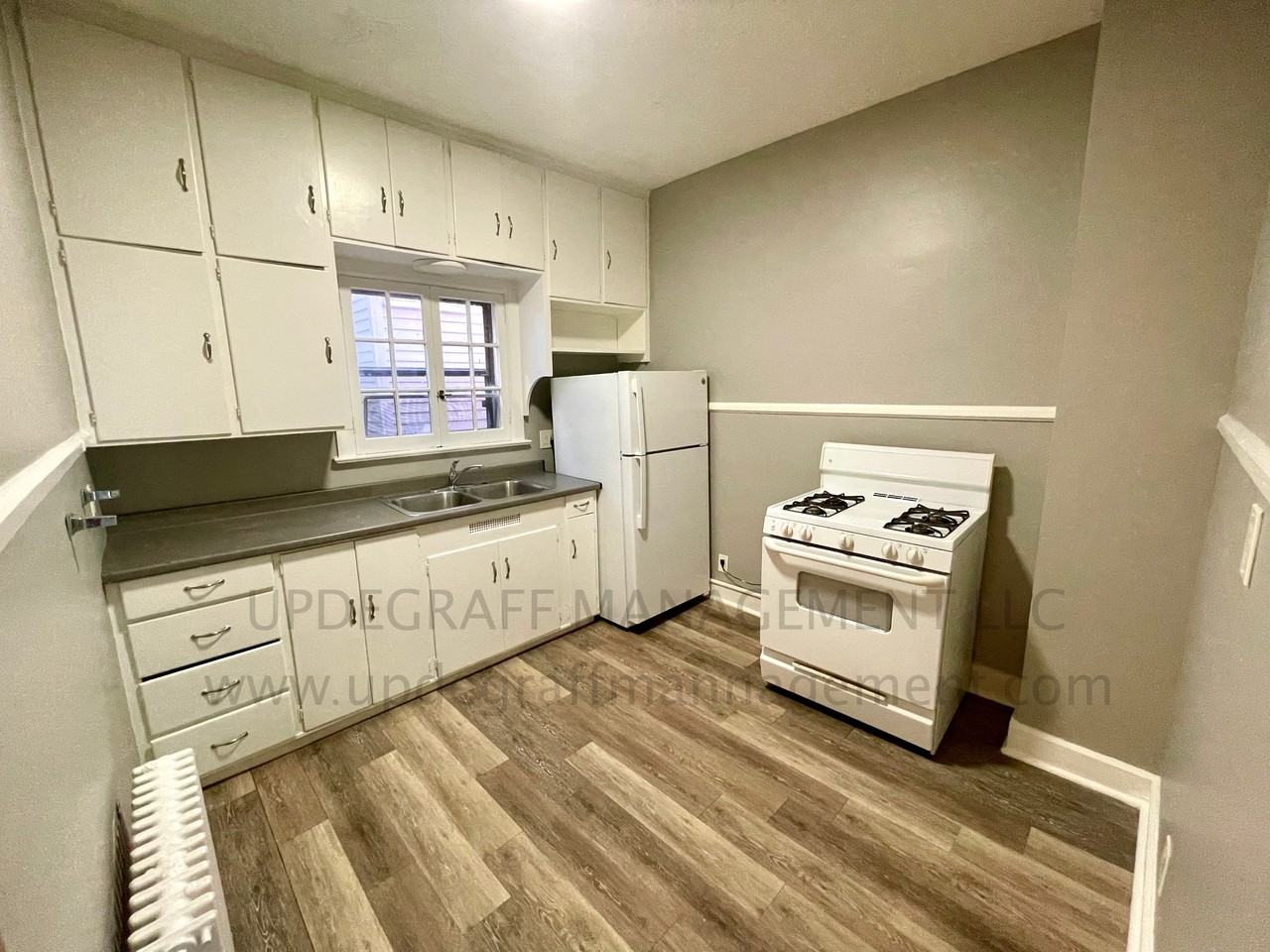 732 South Ave - Photo 2 of 9