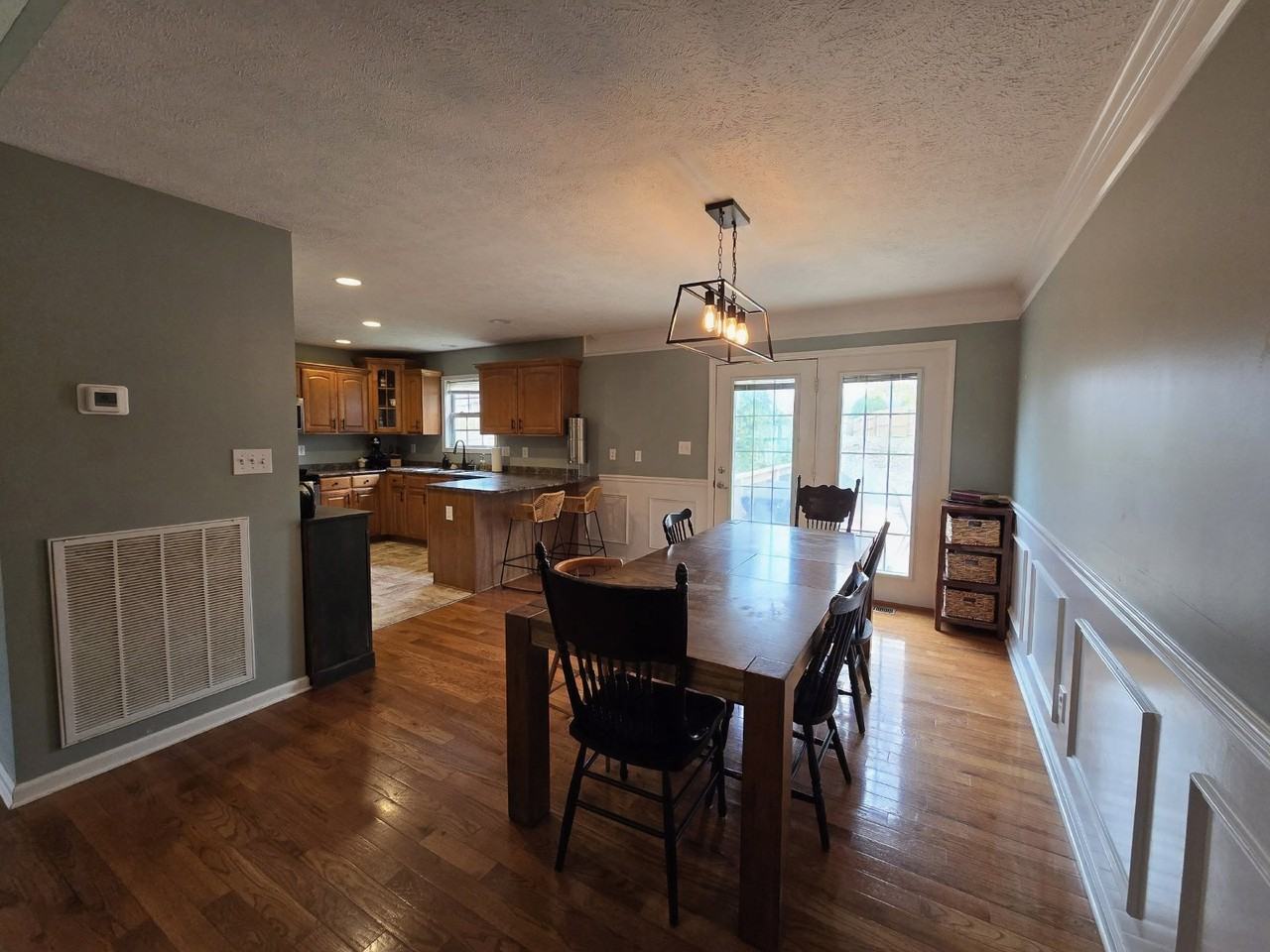 594 Mountain View Dr - Photo 6 of 21