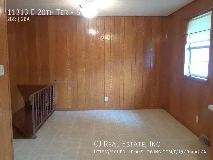 11313 E 20th Ter S #S - Photo 4 of 5