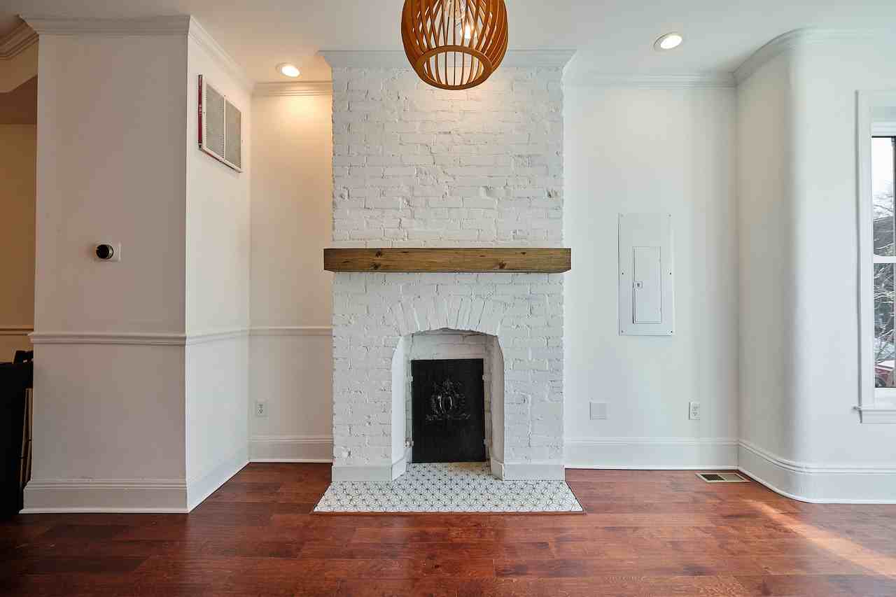 727 13th St Ne - Photo 6 of 38