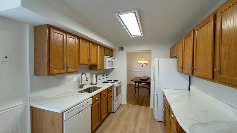 16110 Kent Rd - Photo 2 of 13