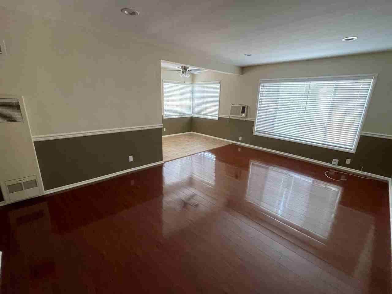 937-945 E. Mariposa St. - Photo 3 of 10